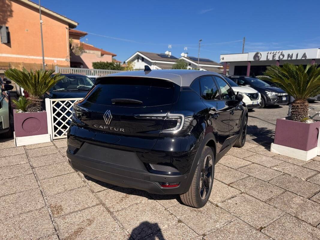 Renault Captur 1.2 eco-g Techno 120cv chilometri zero - foto 4 di 21