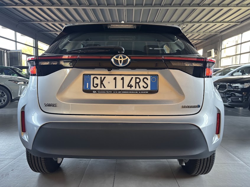 Toyota Yaris Cross 1.5hybrid Active e-cvt - foto 3 di 4