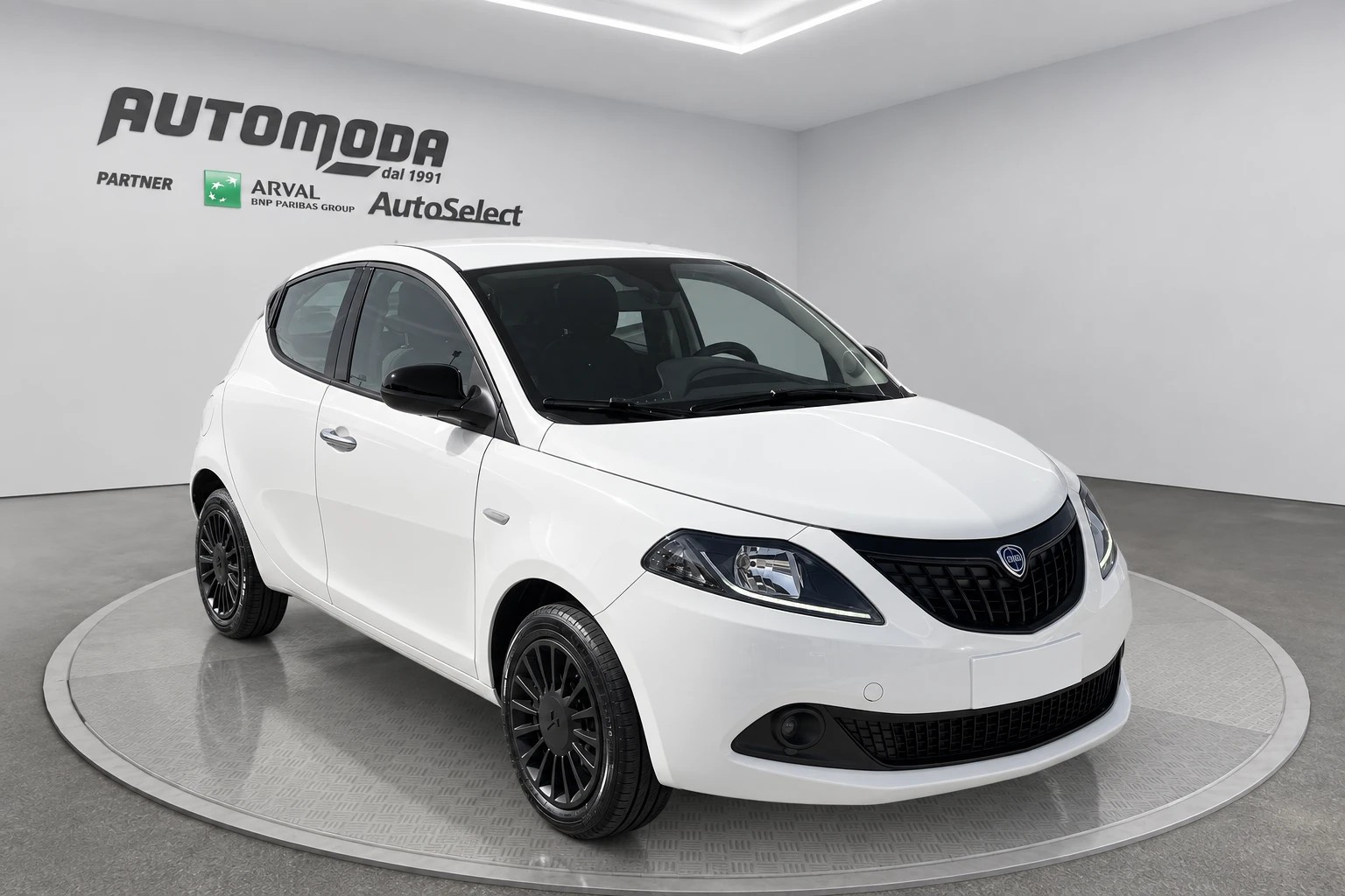 Lancia Ypsilon HYBRID SILVER - foto 3 di 4
