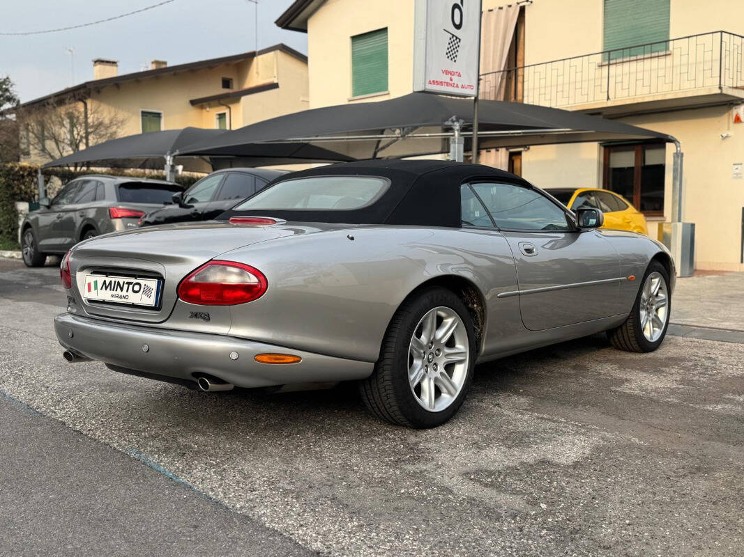 Jaguar XK8 XK8 convertibile 4.0 - foto 5 di 23