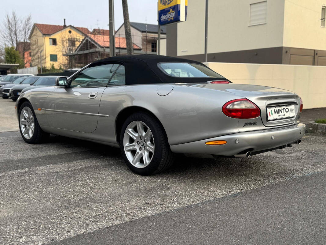 Jaguar XK8 XK8 convertibile 4.0 - foto 3 di 23
