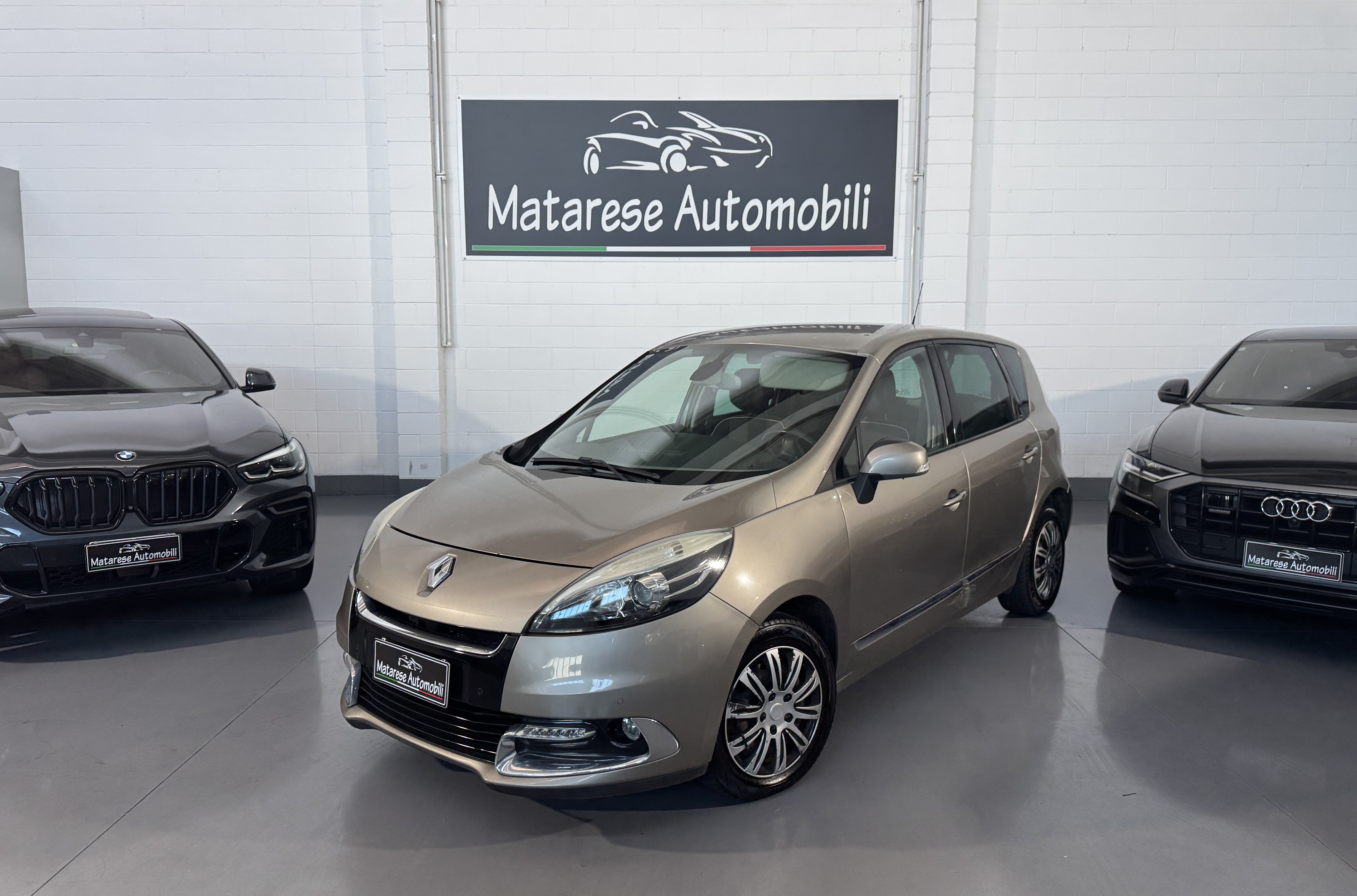 Renault Scenic Xmod DCI 1.5cc 110cv Navi+Bluetooth OK NEOPATENTATI, del 2013, 250.000 km, in vendita a Cusago (MI)