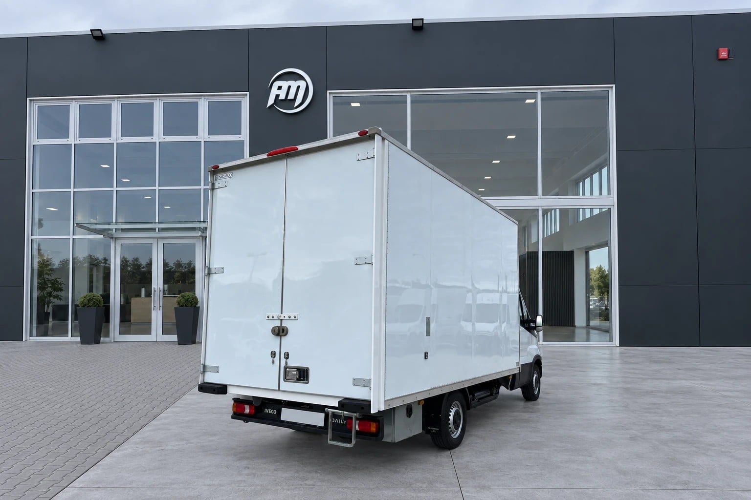 Iveco Daily V 35.14 CNG 2022 Daily 35S14 3.0 FURGONATO BOX - foto 4 di 4