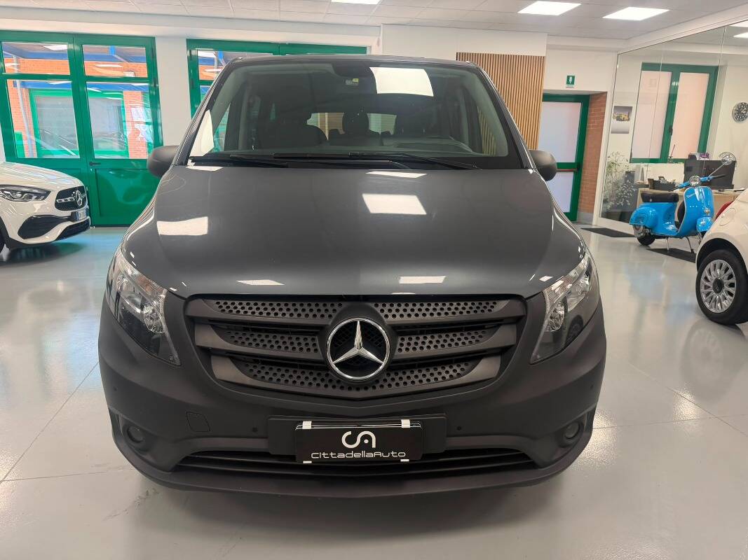 Mercedes-Benz - foto 2 di 15