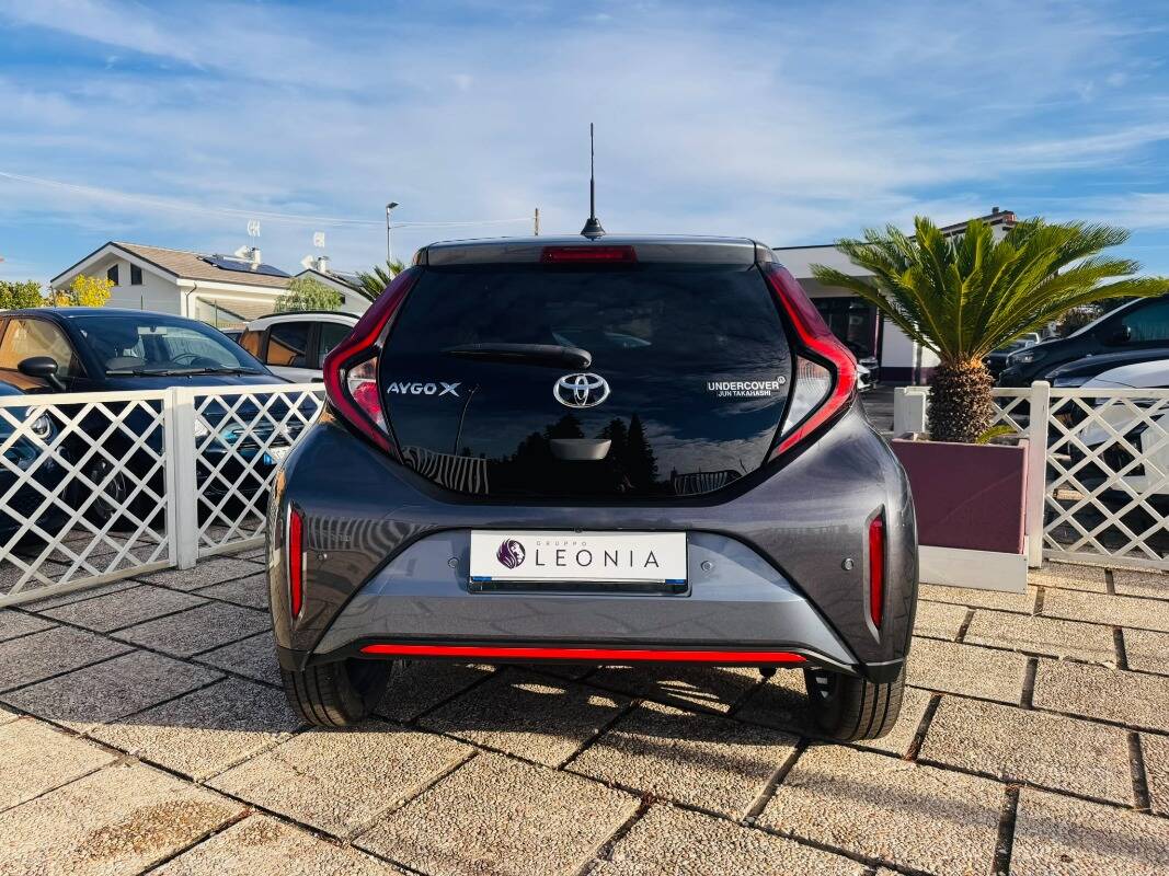 Toyota Aygo X 1.0 Undercover 72cv s-cvt - foto 5 di 21