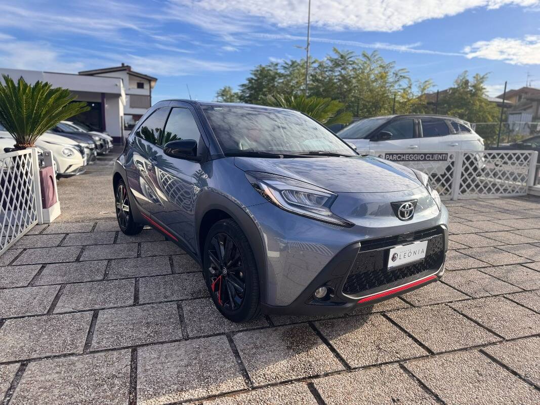 Toyota Aygo X 1.0 Undercover 72cv s-cvt, del 2023, 14.200 km, in vendita a Frascati (RM)