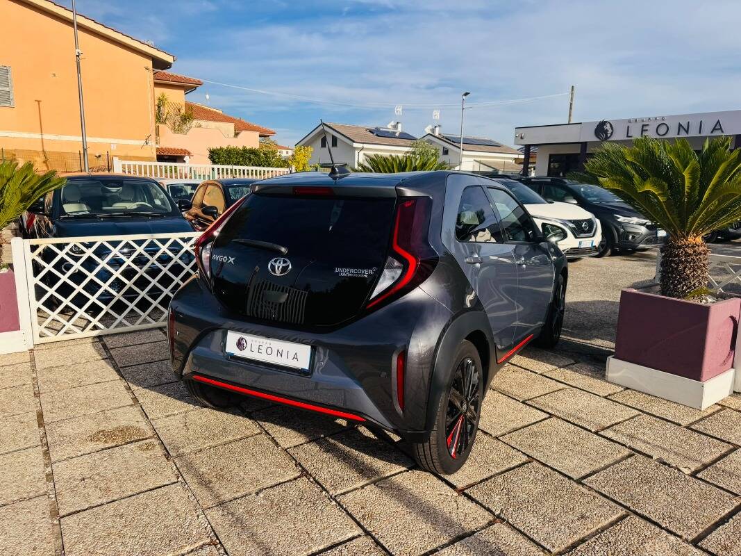 Toyota Aygo X 1.0 Undercover 72cv s-cvt - foto 4 di 21