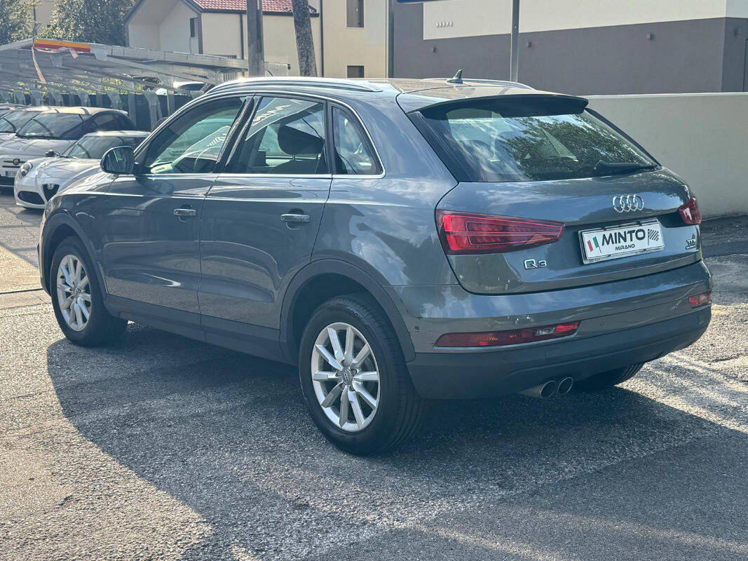Audi Q3 2.0 tdi Business quattro 150cv s-tronic - foto 2 di 24