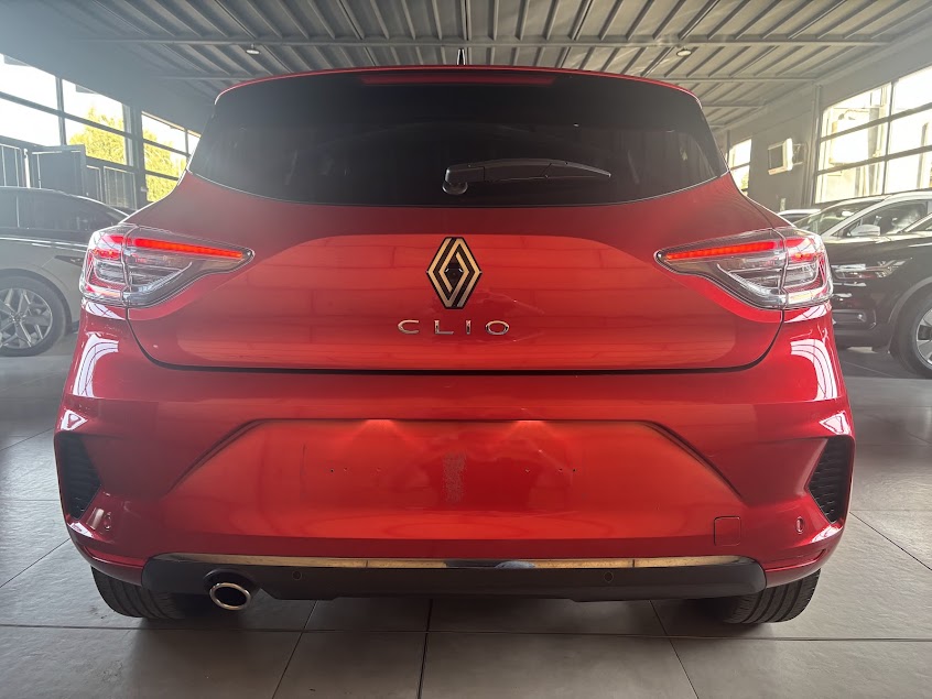 Renault Clio 1.0 eco-g Techno 100cv - foto 3 di 4