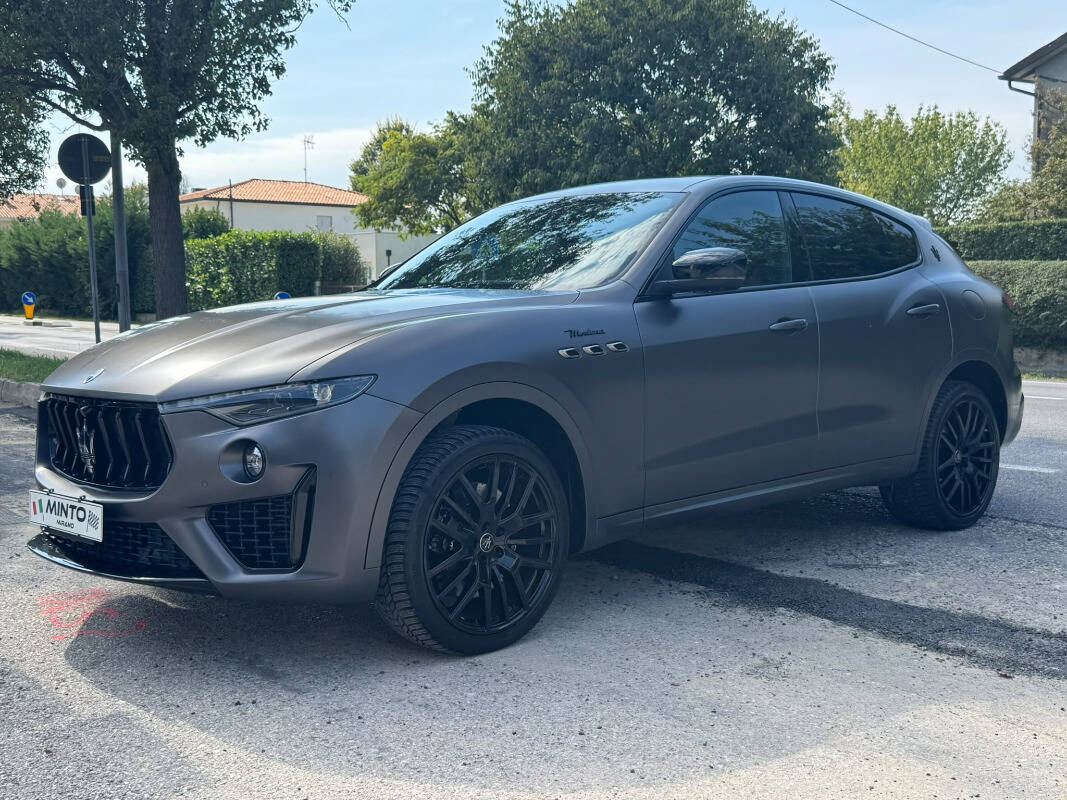 Maserati Levante 3.0 V6 Modena 350cv auto, del 2022, 180.900 km, in vendita a Mirano (VE)