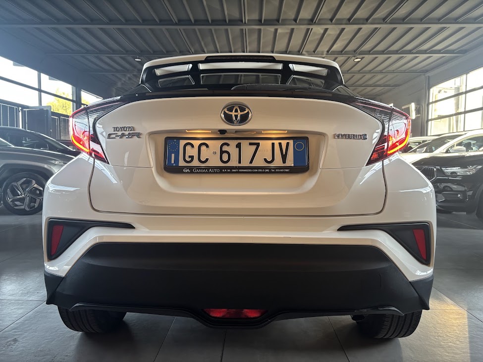 Toyota C-HR 1.8h Business e-cvt 122CV - foto 3 di 4