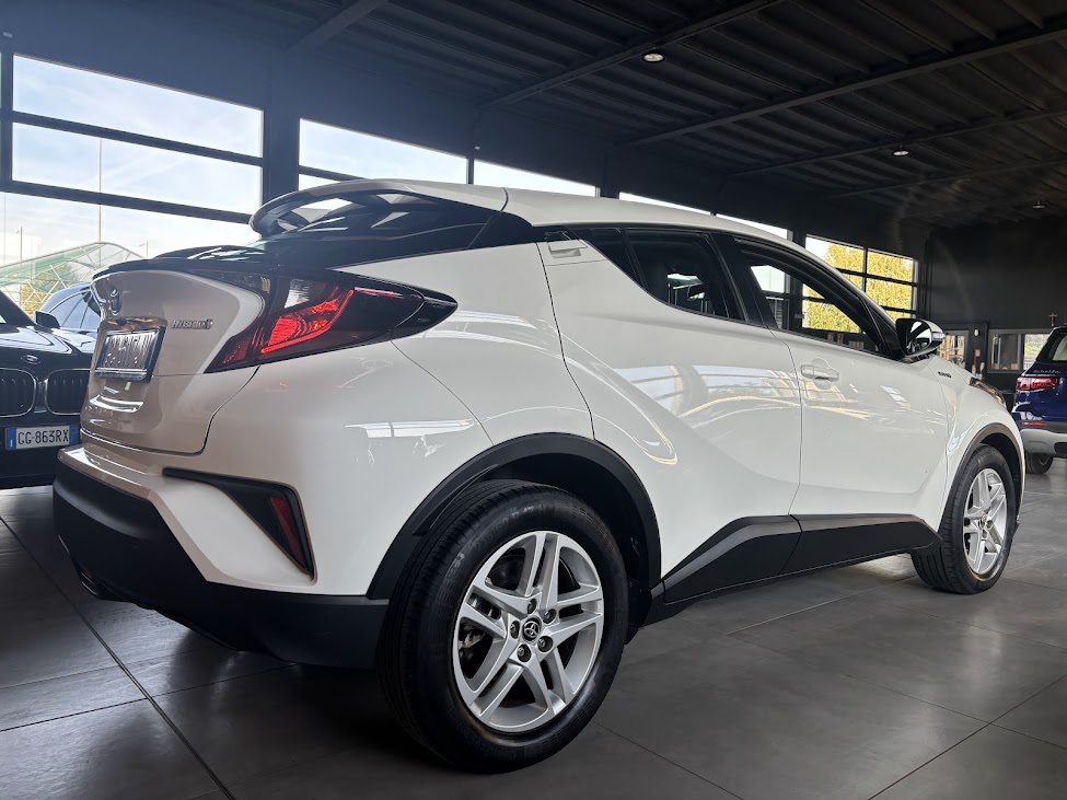 Toyota C-HR 1.8h Business e-cvt 122CV - foto 4 di 4