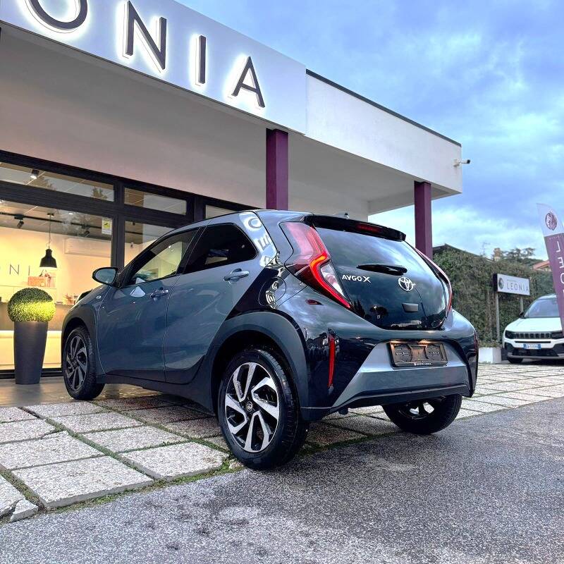 Toyota Aygo X 1.0 Trend 72cv TEAM PLAYER chilometri zero - foto 4 di 16