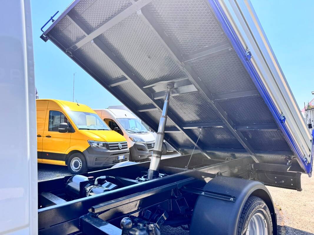 Iveco Daily 35 C14 3750 E6 Ribaltabile trilaterale - foto 3 di 15