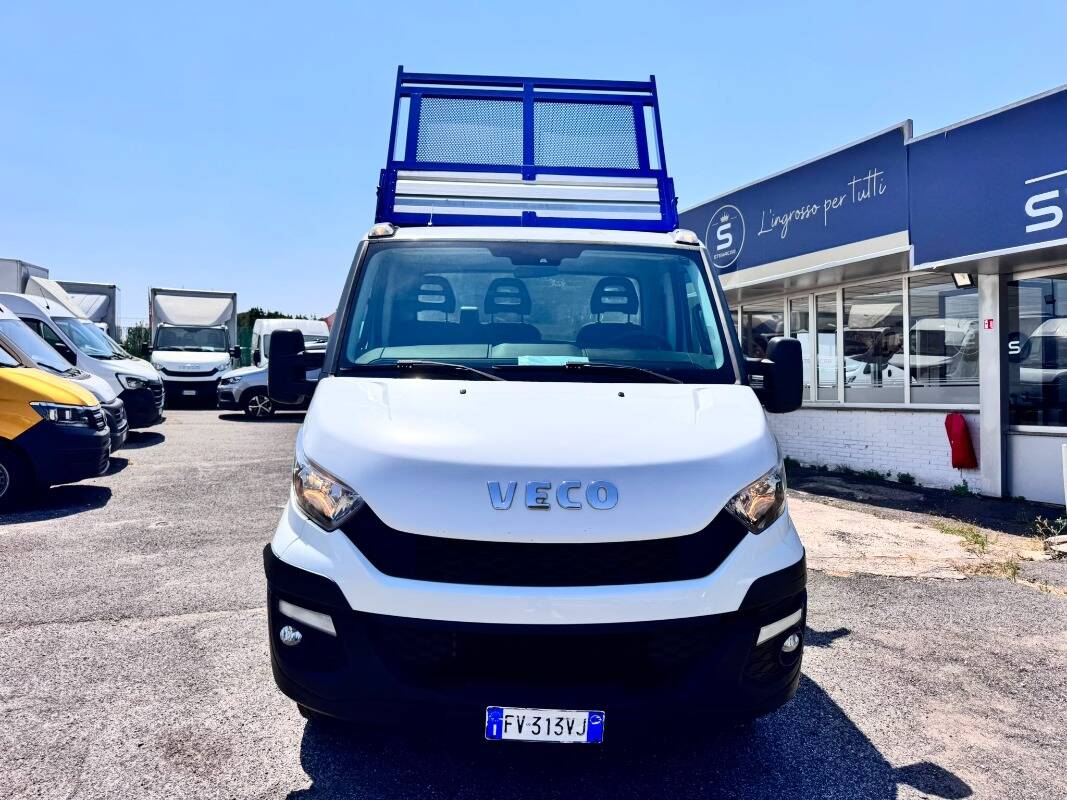 Iveco Daily 35 C14 3750 E6 Ribaltabile trilaterale - foto 2 di 15