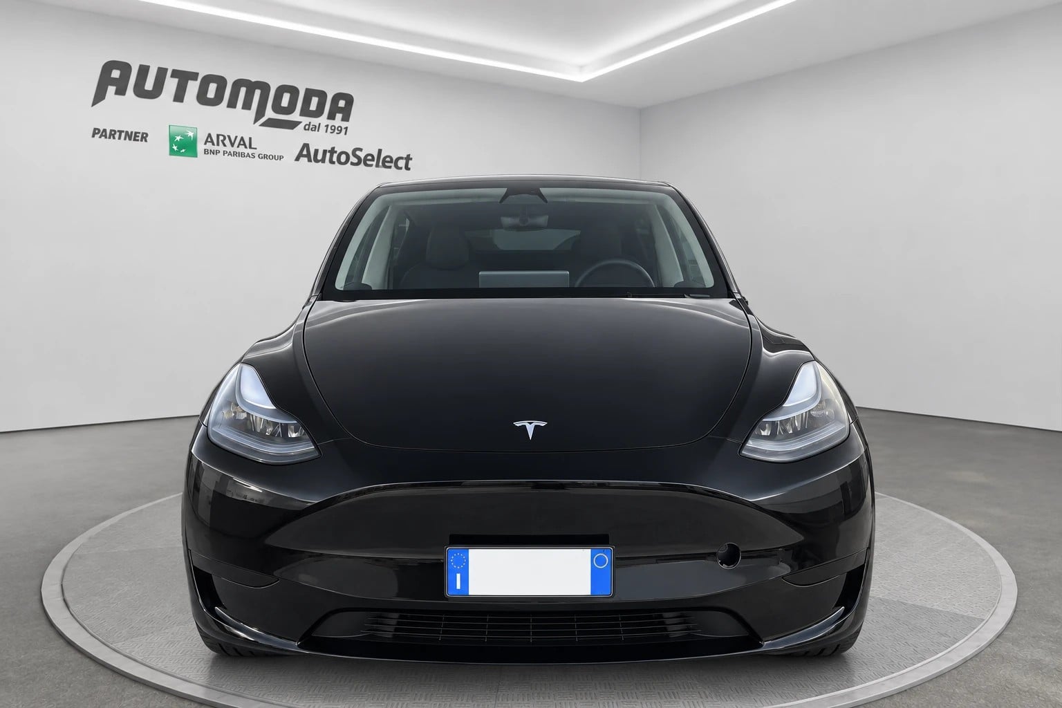 Tesla Model Y 60 kWh RWD - foto 2 di 4