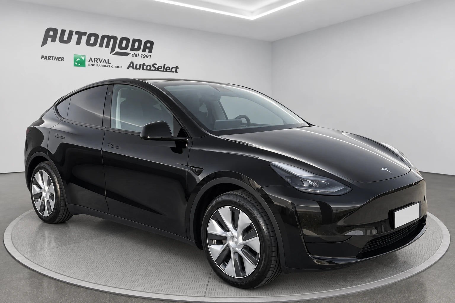 Tesla Model Y 60 kWh RWD - foto 3 di 4