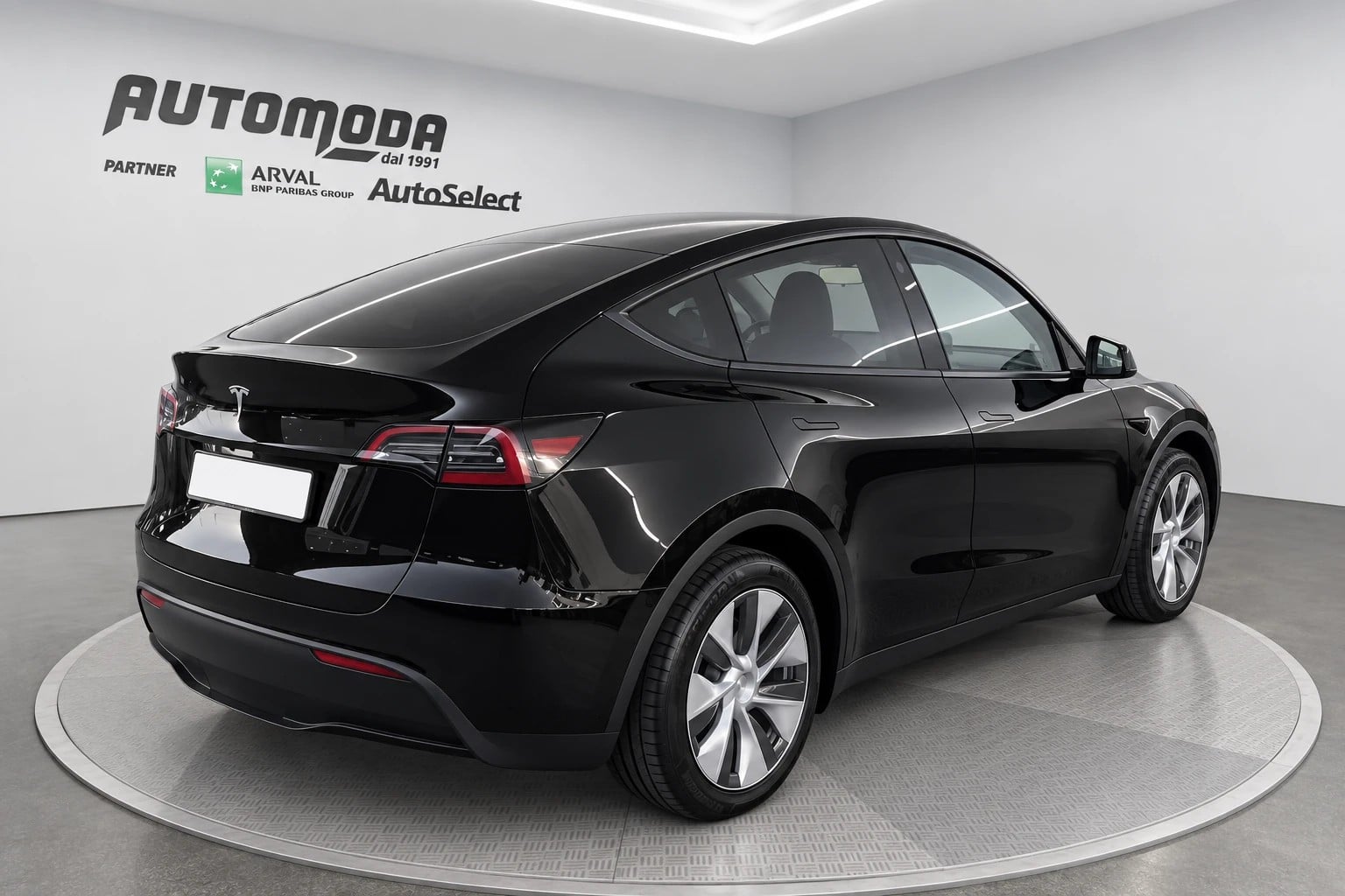 Tesla Model Y 60 kWh RWD - foto 4 di 4
