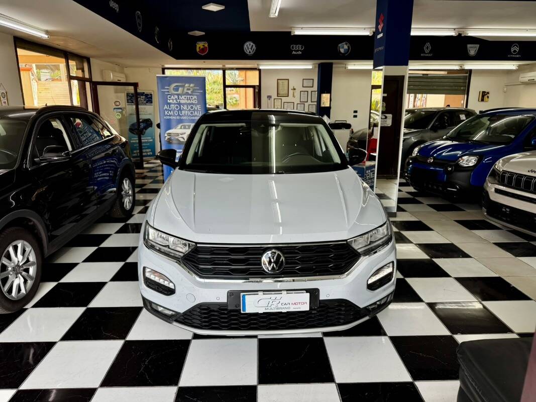 Volkswagen T-Roc 1.0 tsi Style 110cv, del 2021, 87.000 km, in vendita a Paola (CS)
