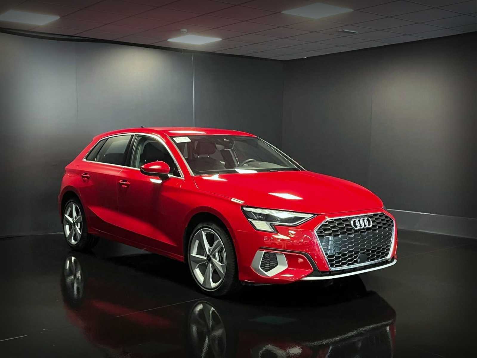 Audi A3 Sportback 35 1.5 tfsi mhev Business Advanced s-tronic - foto 2 di 4