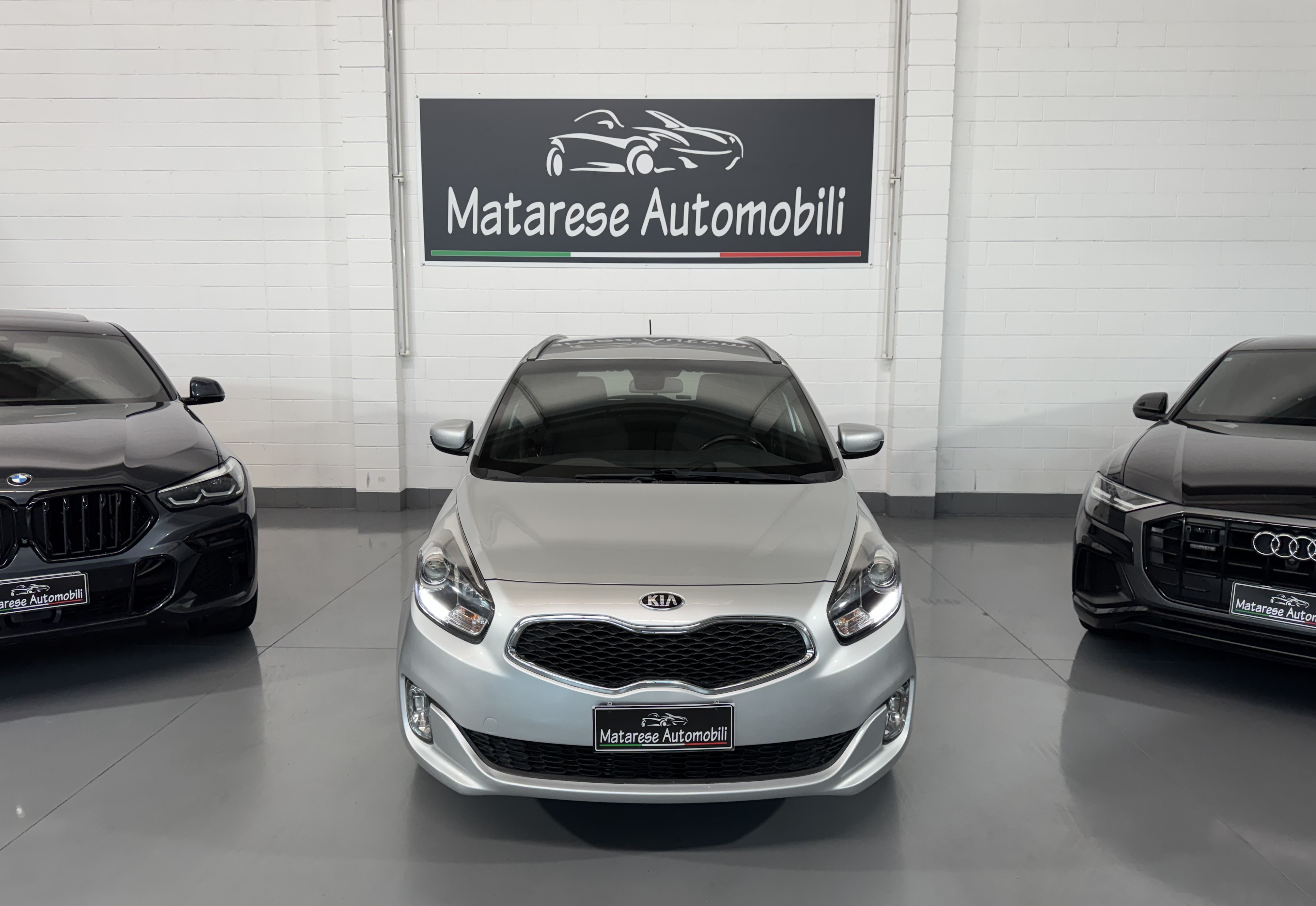 Kia Carens GDI Class 1.6cc 135cv Clima+Bluetooth OK Neopatentati - foto 2 di 4