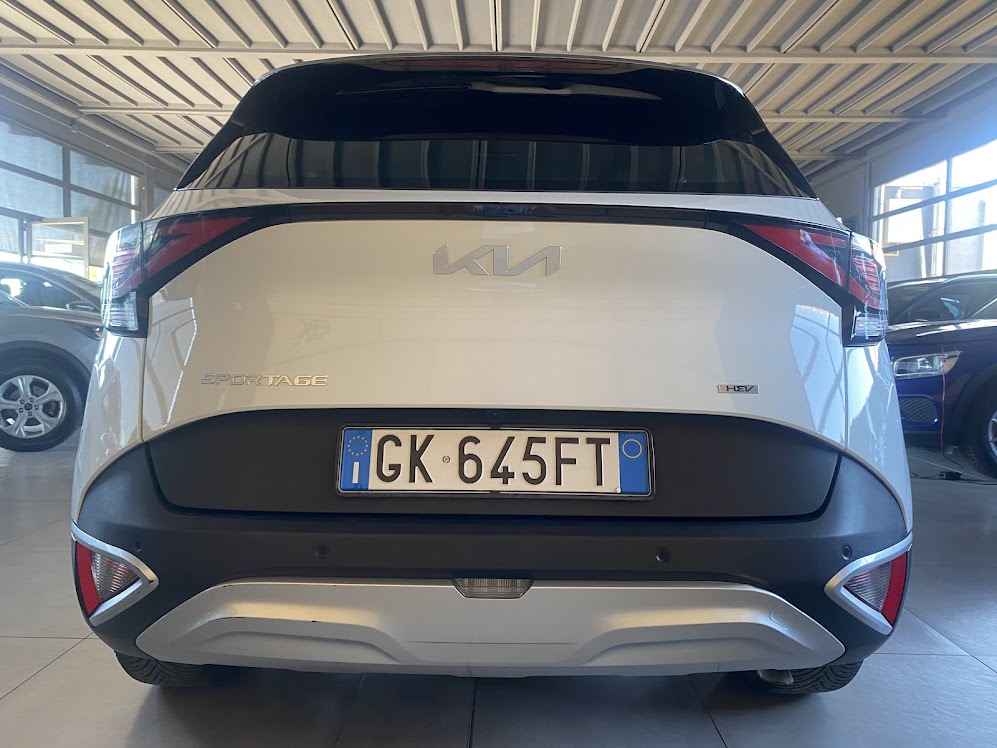 Kia Sportage 1.6 tgdi hev Style auto 2WD - foto 3 di 4