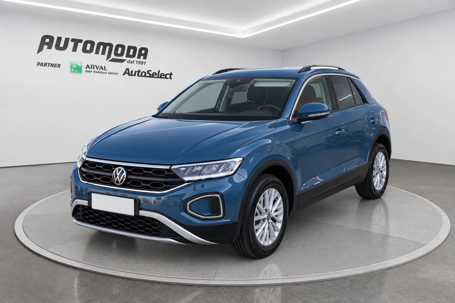 Volkswagen T-Roc 1.0 TSI Life, del 2022, 51.863 km, in vendita a San Miniato (PI)