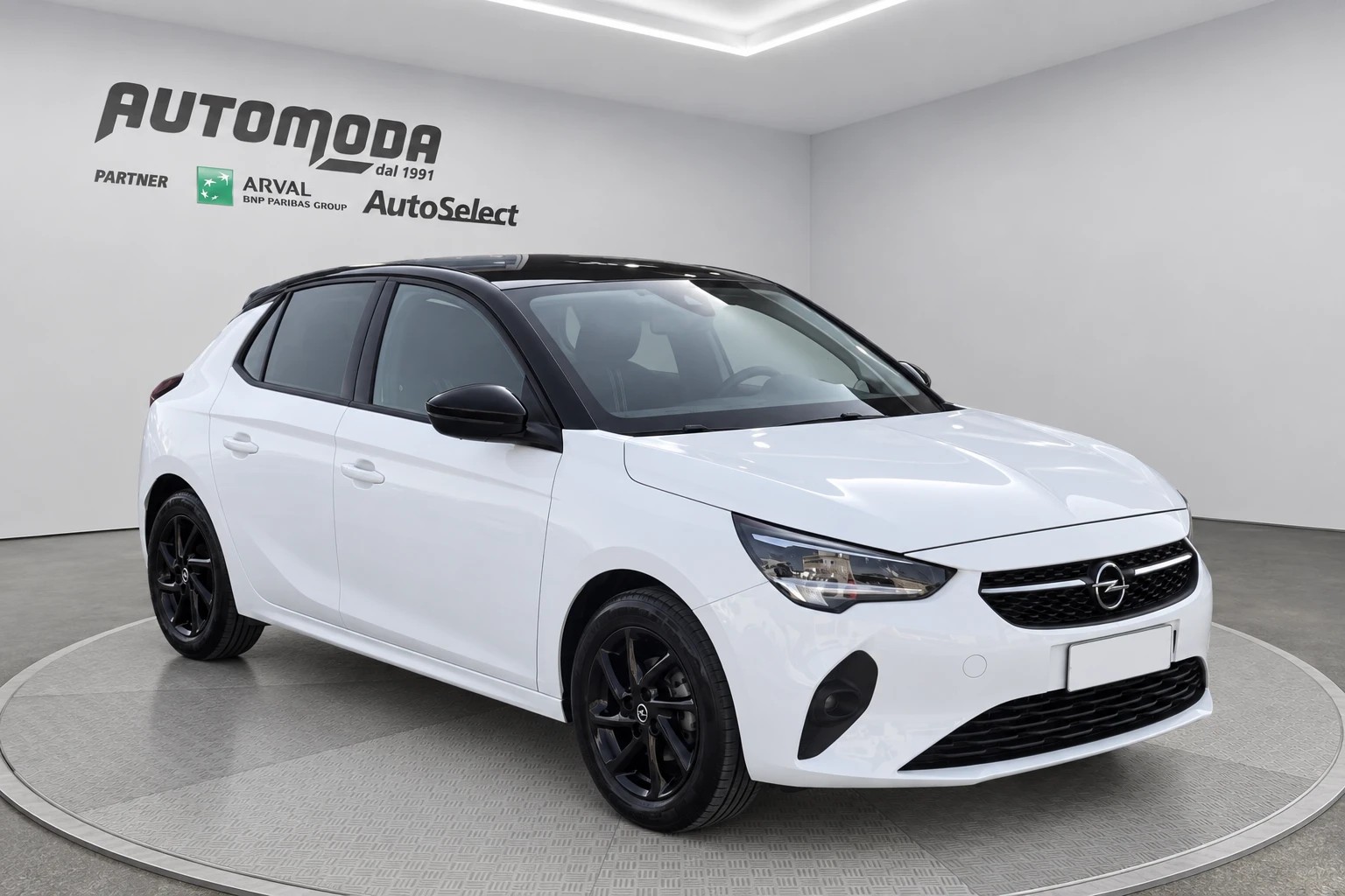Opel Corsa 1.2 DESIGN E TECH - foto 3 di 4