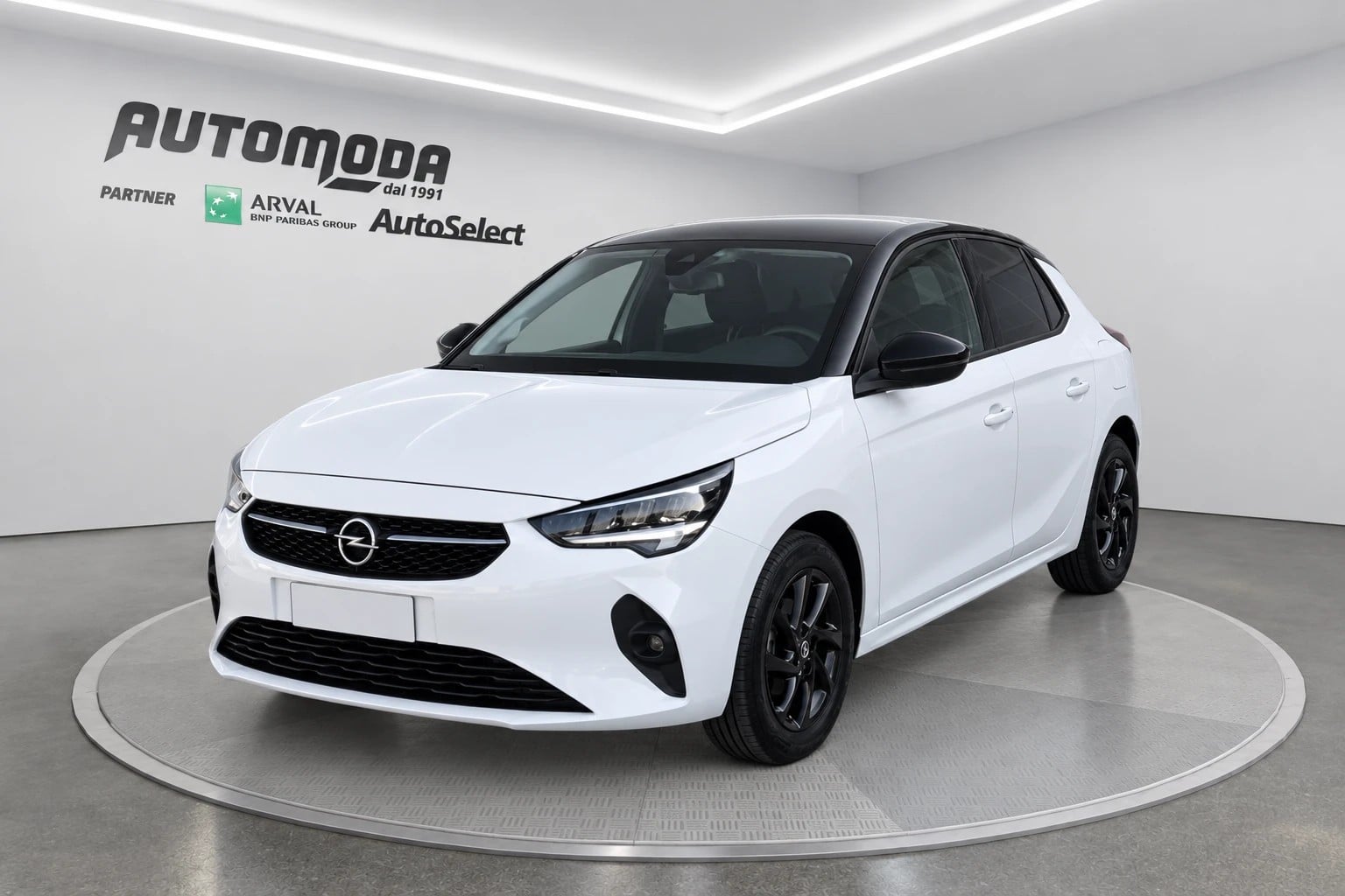 Opel Corsa 1.2 DESIGN E TECH, del 2022, 48.163 km, in vendita a San Miniato (PI)