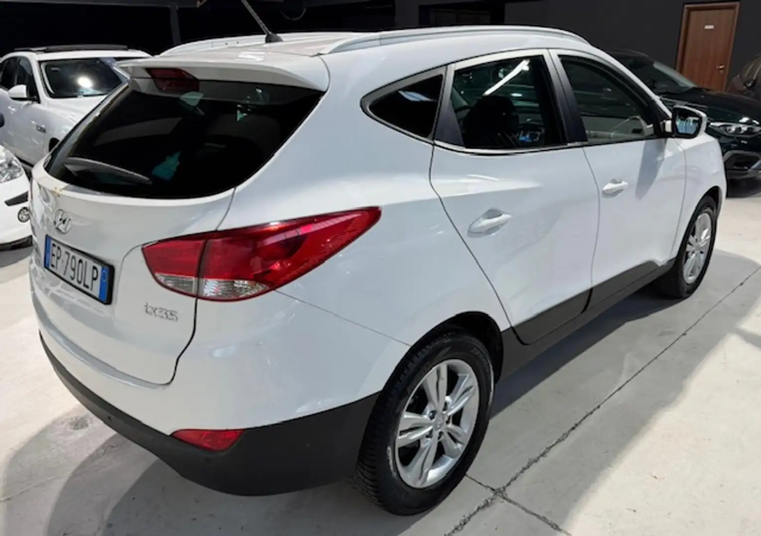 Hyundai iX35 Benzina Neopatentati Navigatore Retrocamera - foto 4 di 4