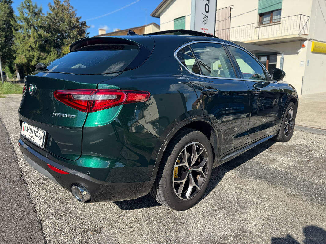 Alfa Romeo Stelvio 2.2 t Ti Q4 210cv auto - foto 3 di 25