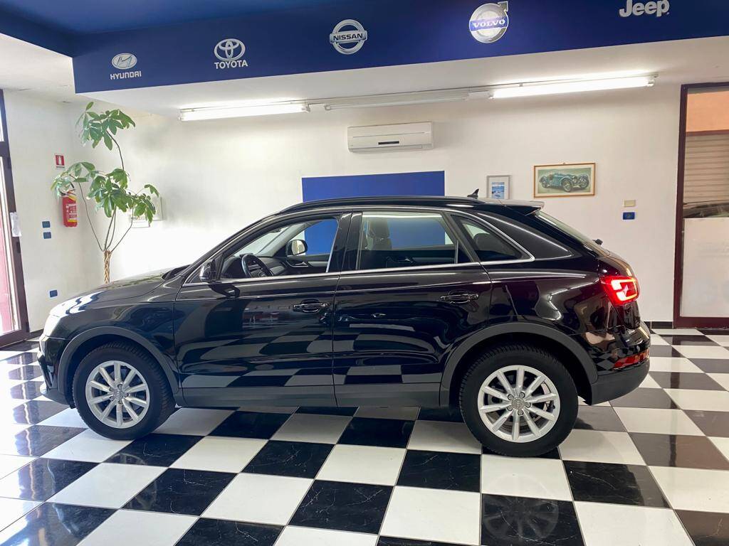 Audi Q3 2.0 tdi Business 150cv s-tronic - foto 4 di 31