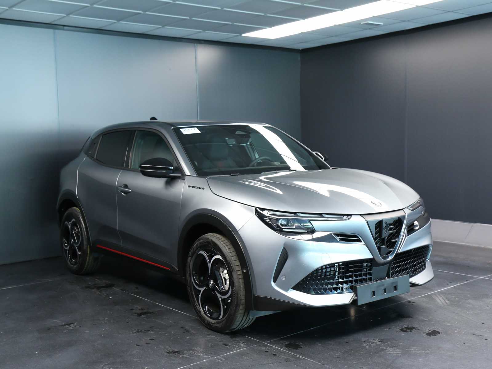 Alfa Romeo Junior 1.2 ibrida Speciale 145cv edct6 - foto 2 di 4