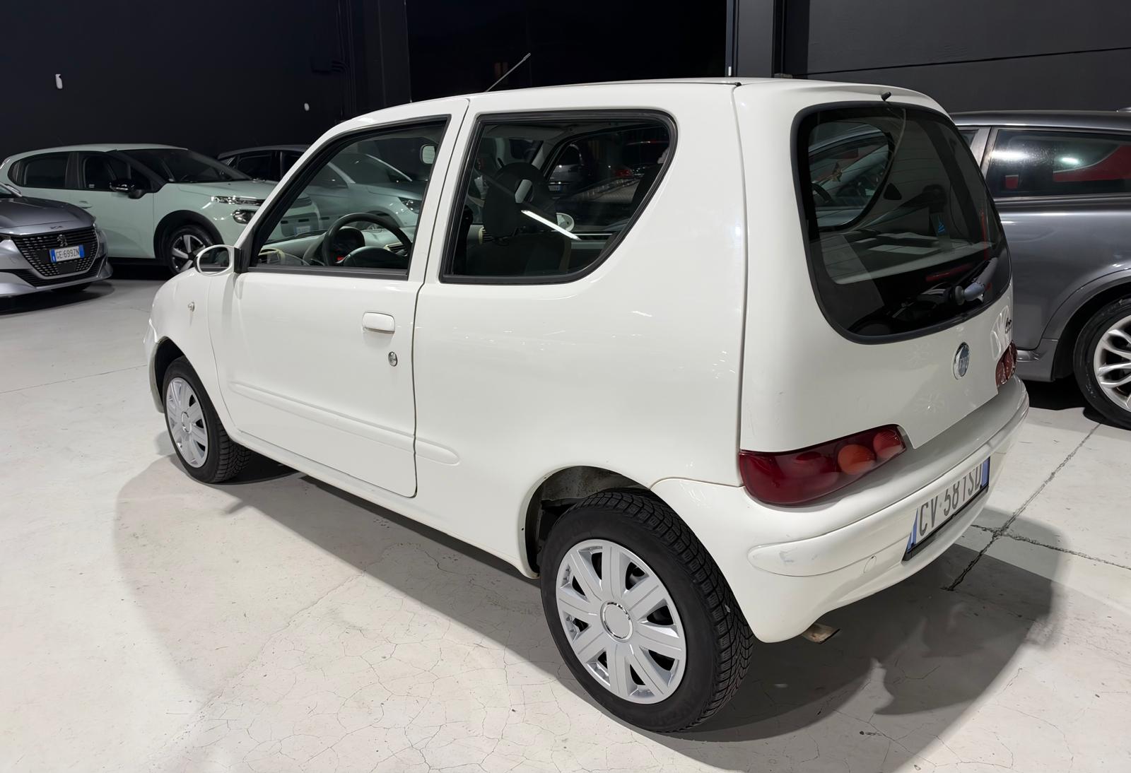 Fiat 600 Benzina Neopatentati - foto 4 di 4