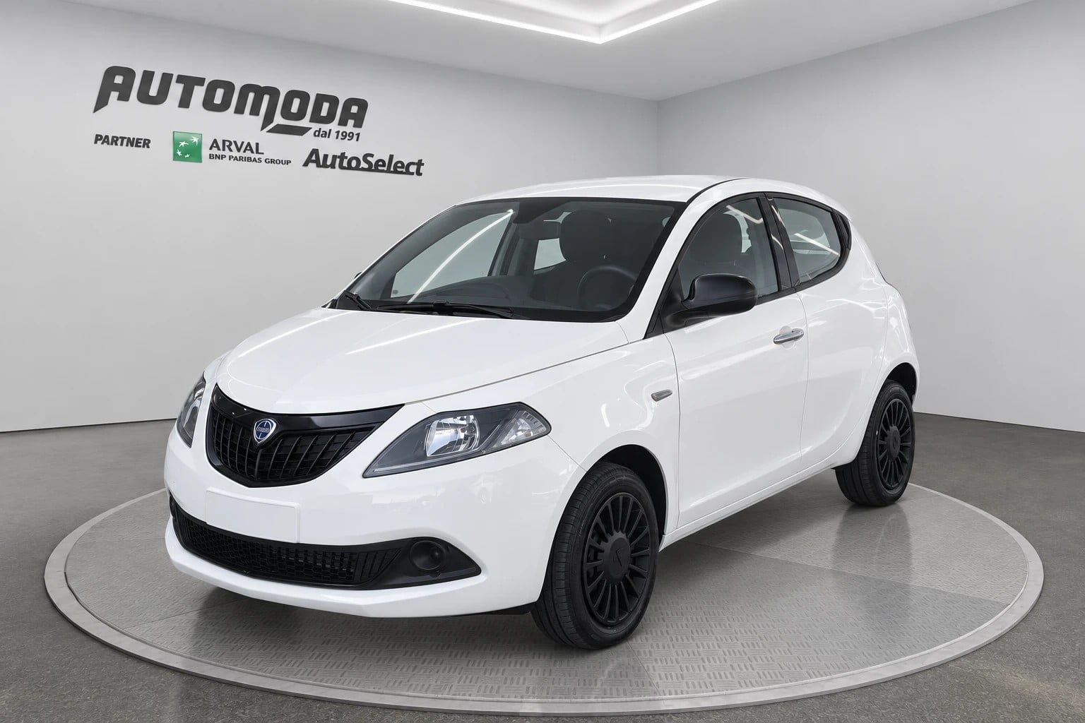 Lancia Ypsilon HYBRID SILVER, del 2023, 7 km, in vendita a San Miniato (PI)