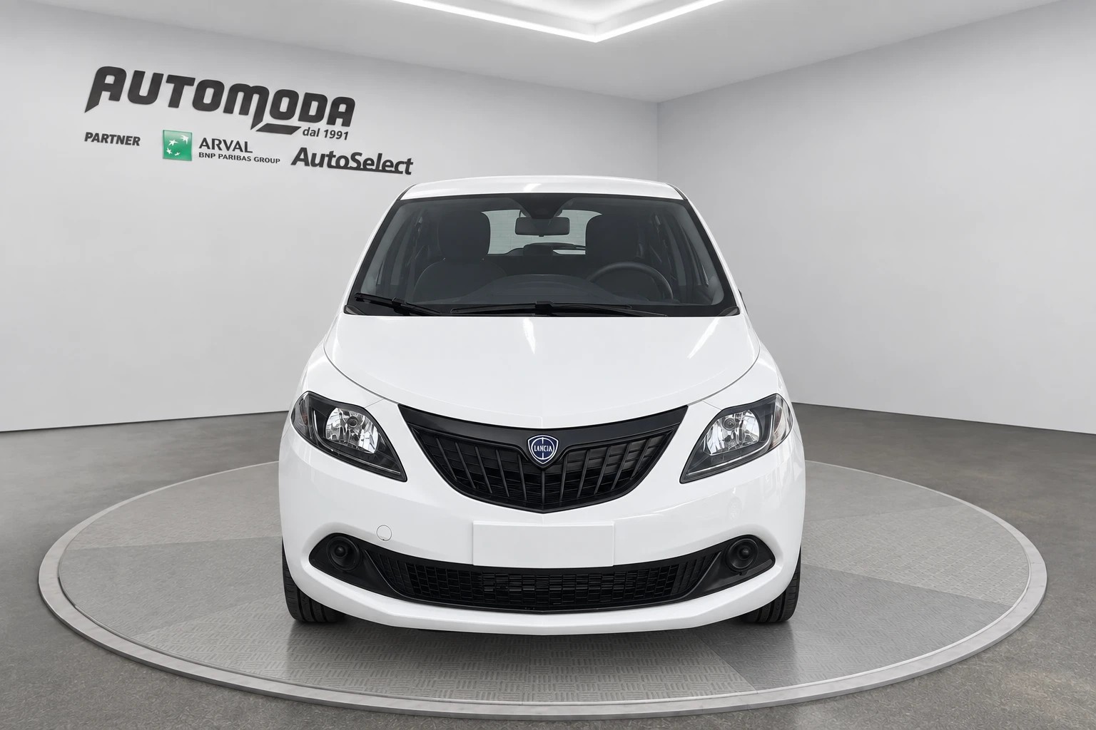 Lancia Ypsilon HYBRID SILVER - foto 2 di 4
