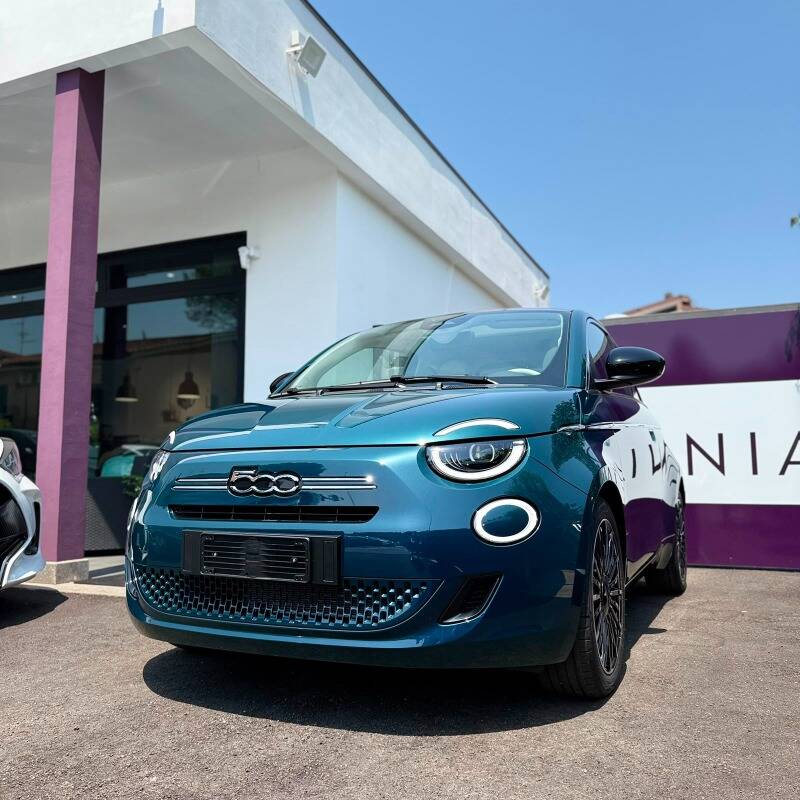Fiat 500 1.0 hybrid La Prima PRONTA CONSEGNA - foto 3 di 19