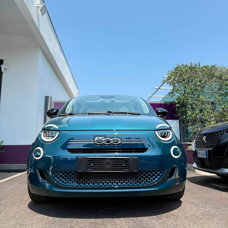 Fiat 500 1.0 hybrid La Prima PRONTA CONSEGNA - foto 2 di 19