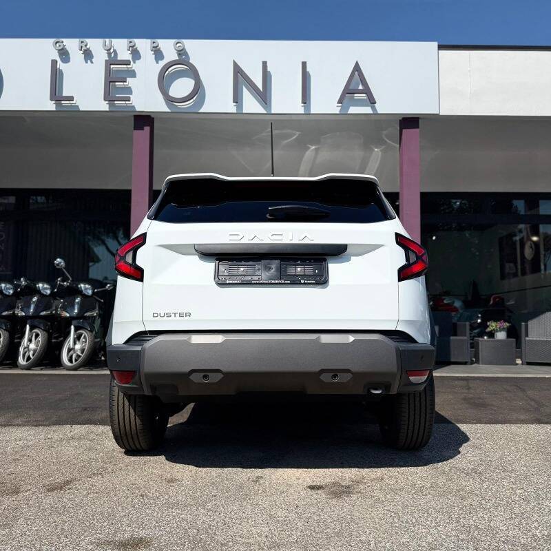 Dacia Duster 1.8 hybrid Journey 155cv auto + parking pack - foto 5 di 17