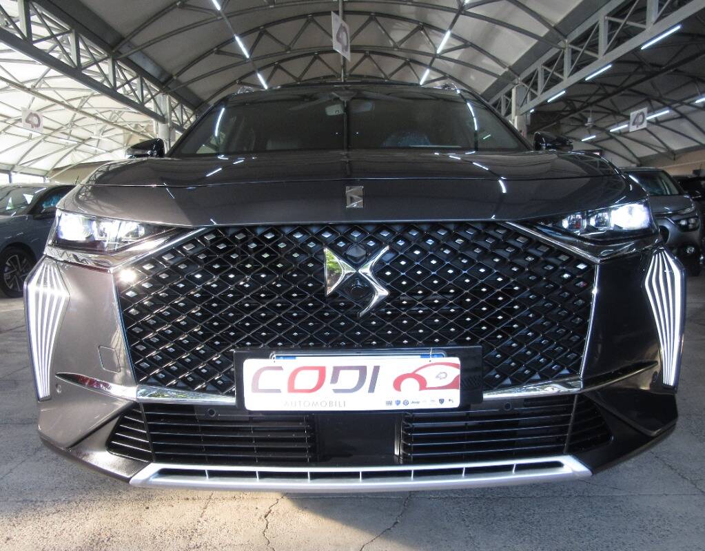 DS Automobiles DS 7 Crossback 1.5 bluehdi Opera 130cv auto - foto 2 di 4