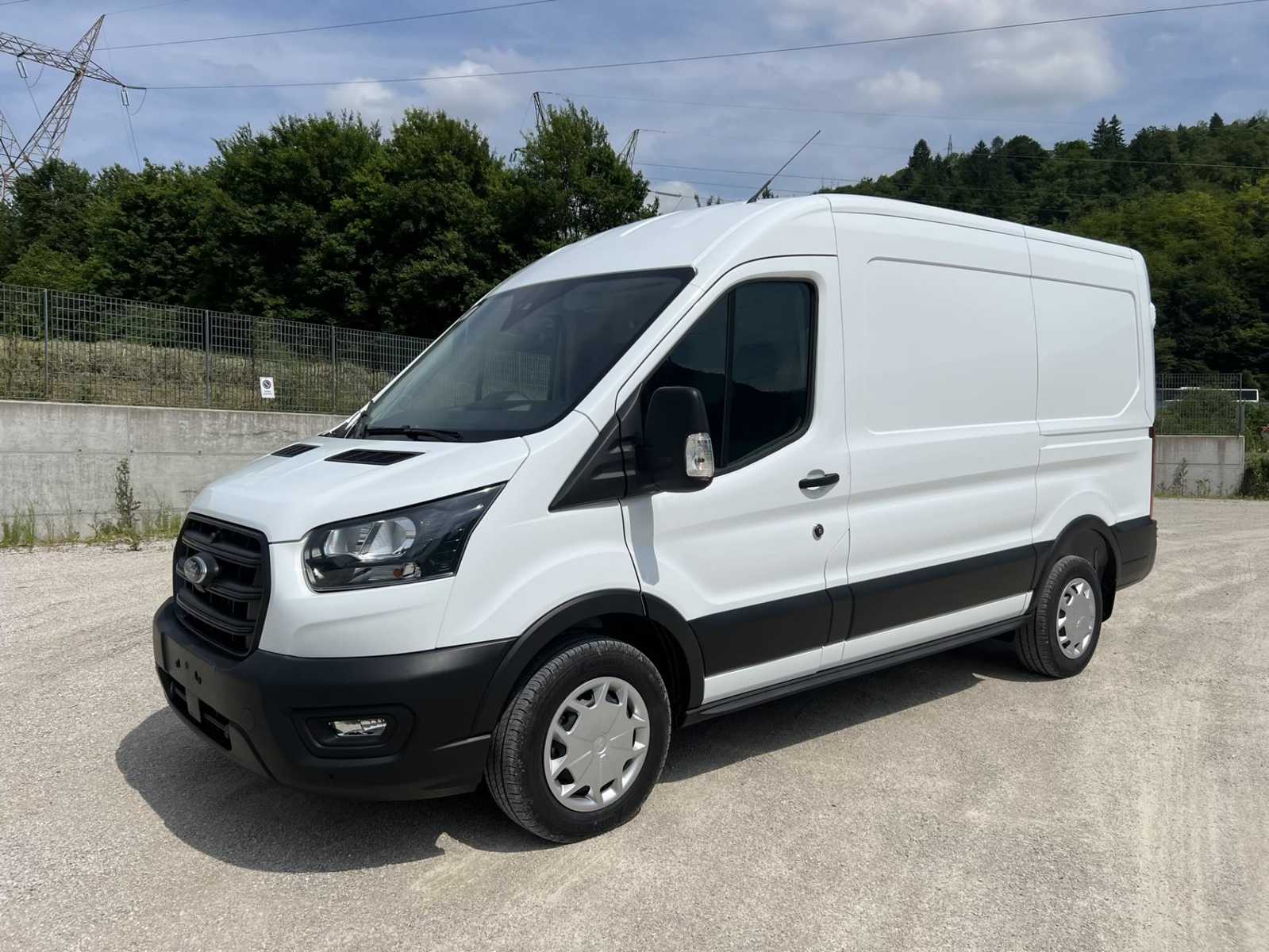 Ford Transit 363 ICA3 FWD 310 Transit 310 fwd 2.0 ecoblue 130cv trend L2H2 auto, del 2025, in vendita a Venaria Reale (TO)