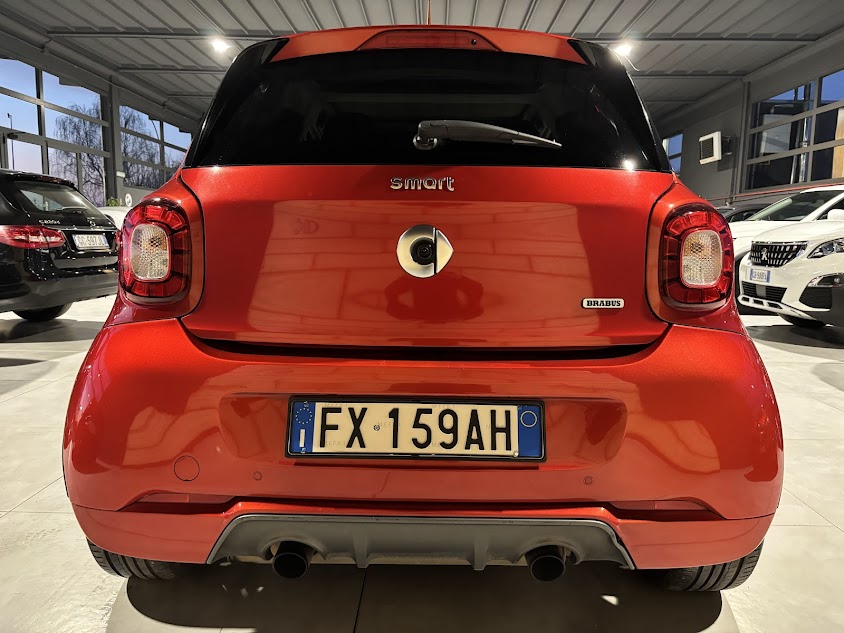 smart forFour 0.9 t Brabus Xclusive 109cv twinamic - foto 3 di 4