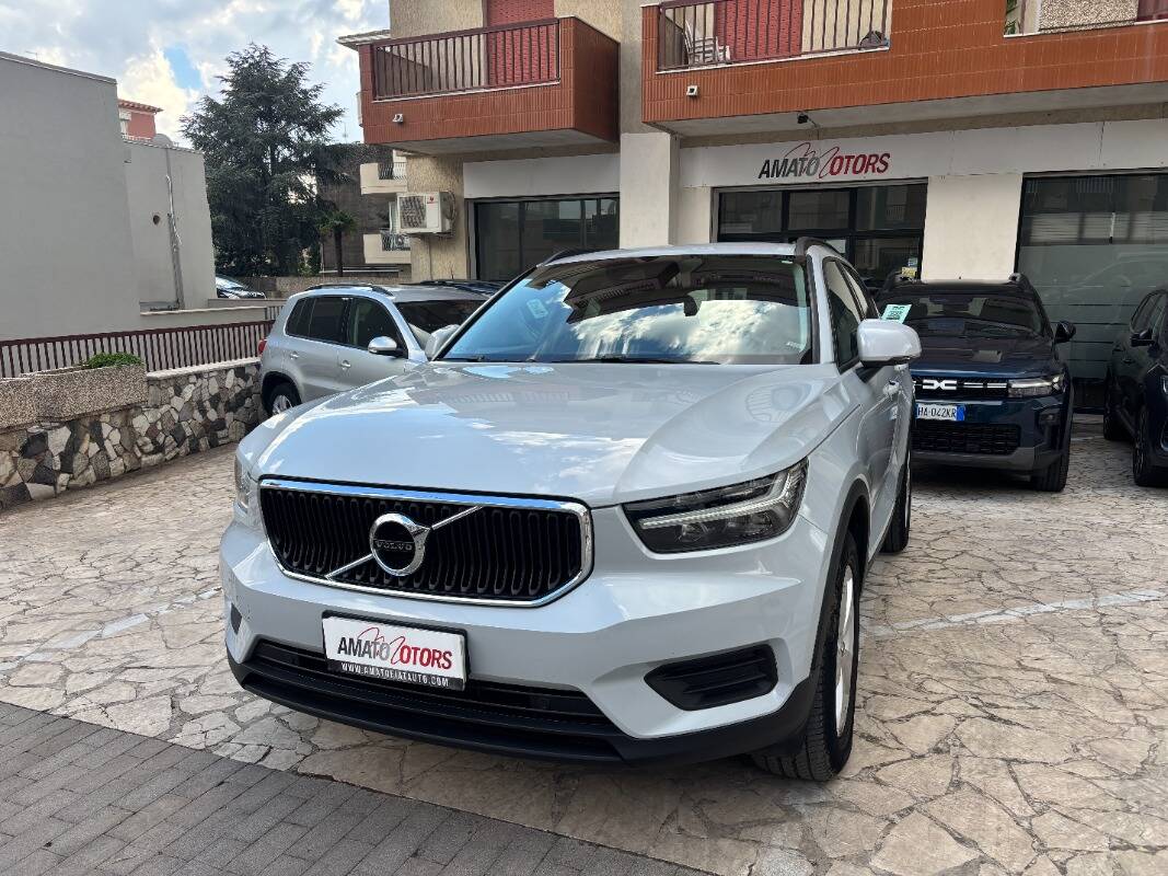 Volvo XC40 XC40 1.5 t2 Momentum Core auto my21 - foto 2 di 22