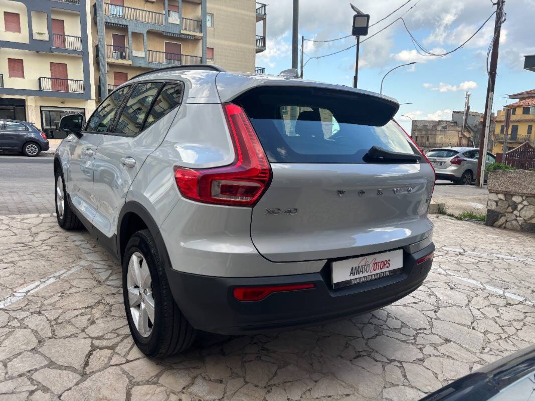Volvo XC40 XC40 1.5 t2 Momentum Core auto my21 - foto 5 di 22
