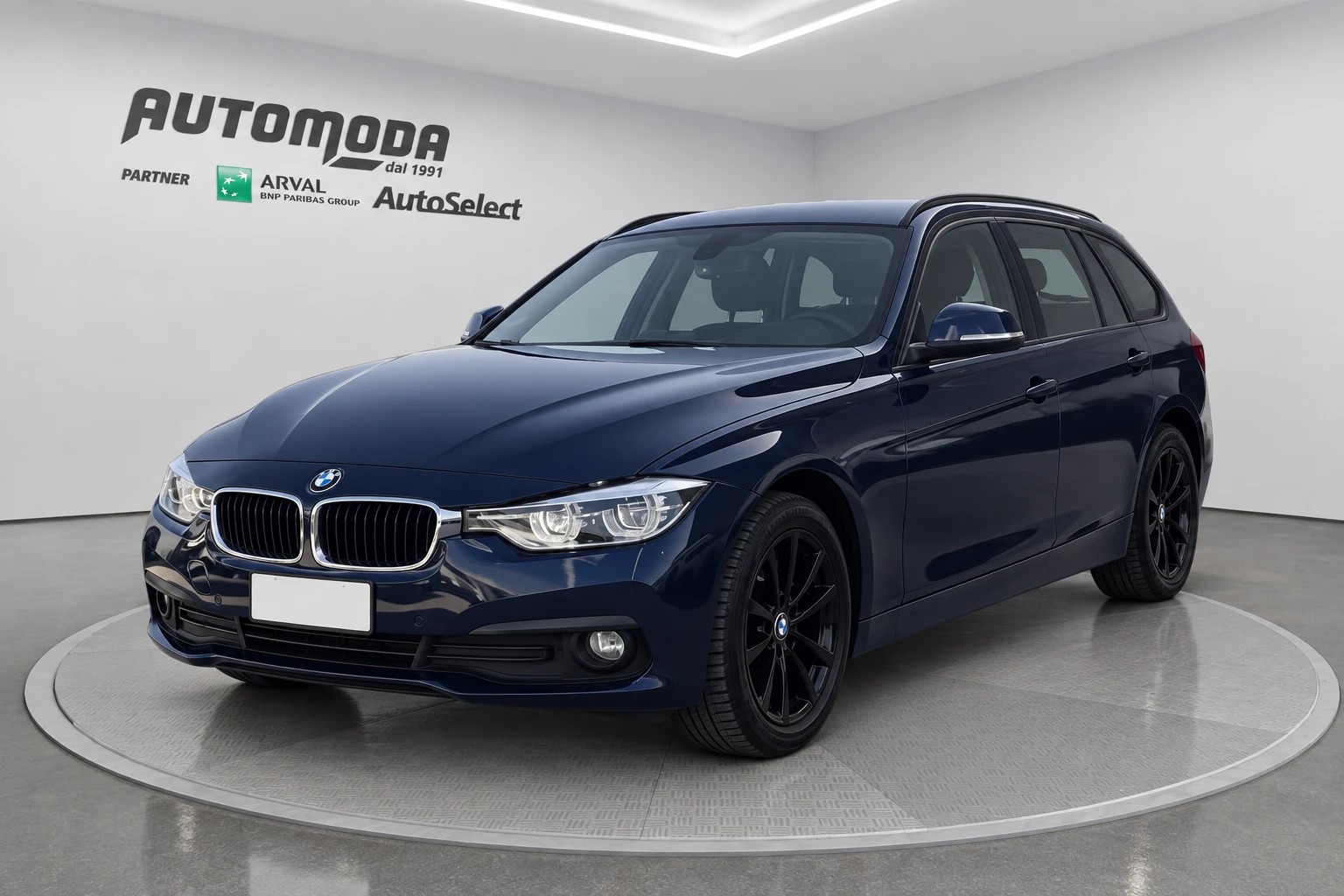 BMW 318 d Touring 150CV, del 2017, 183.985 km, in vendita a San Miniato (PI)