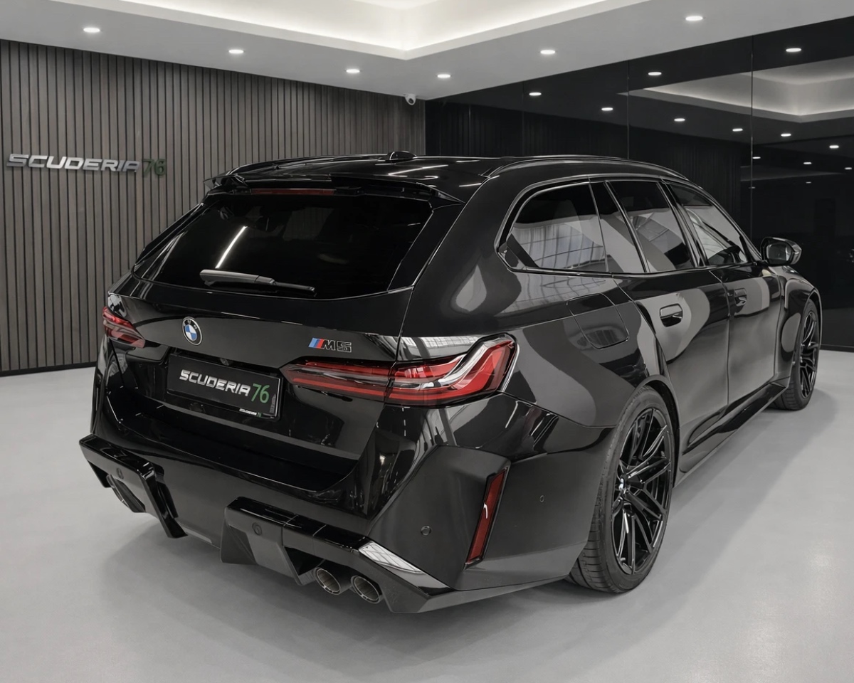 BMW M5 Touring 727cv auto - foto 2 di 4