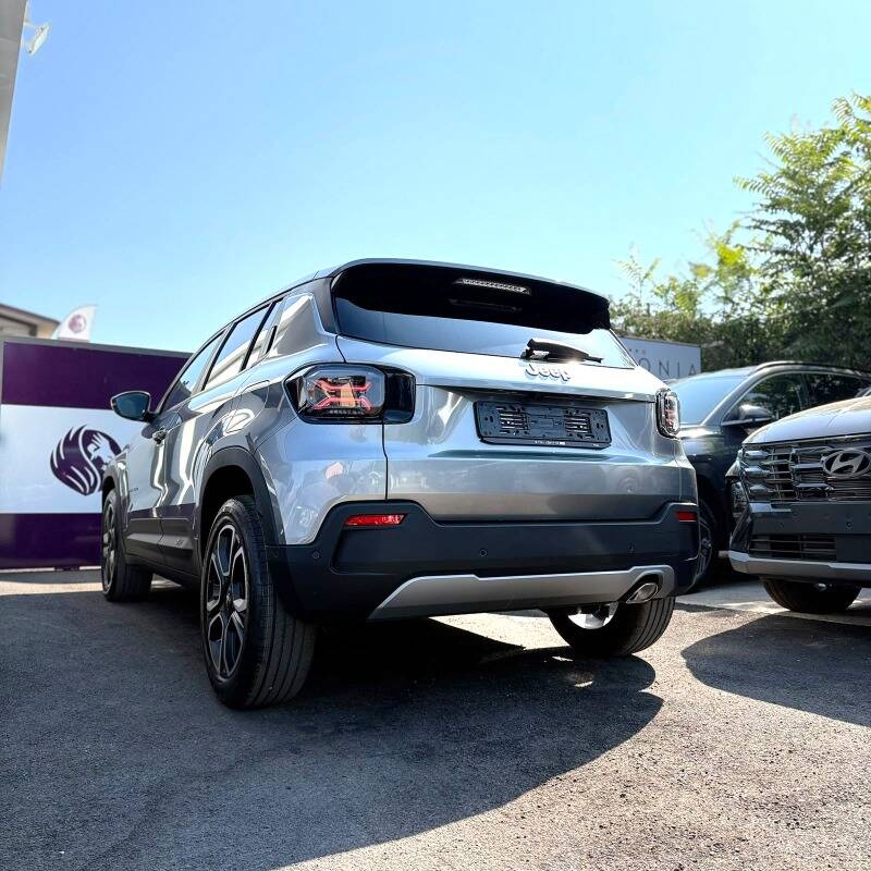 Jeep Avenger 1.2 t. e-hybr.mhev Summit fwd 110cv edct6 TETTO APRIBILE - foto 4 di 20