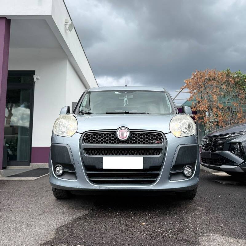 Fiat Doblo 1.6 mjt 16v MyLife 90cv - foto 2 di 14