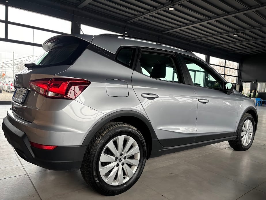 SEAT Arona 1.0 ecotsi Style NEOPATENTATI - foto 4 di 4