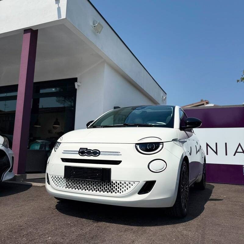 Fiat 500 1.0 hybrid La Prima PREZZO REALE SENZA VINCOLI - foto 2 di 18